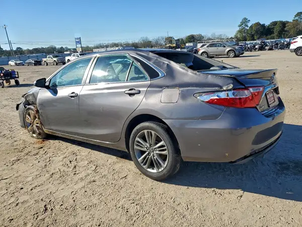 4T1BF1FK6HU342994 2017 TOYOTA CAMRY - Image 2
