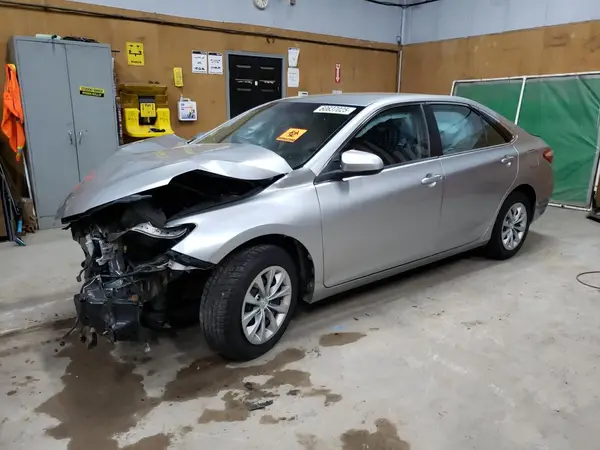 4T1BF1FK6HU344650 2017 TOYOTA CAMRY - Image 1