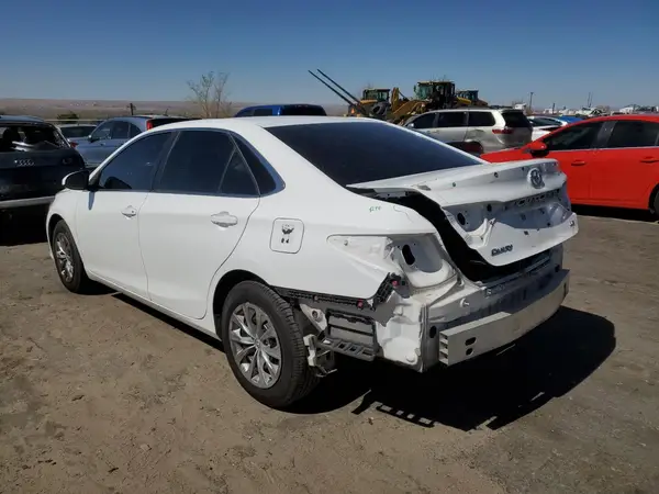 4T1BF1FK6HU347225 2017 TOYOTA CAMRY - Image 2