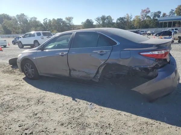 4T1BF1FK6HU347645 2017 TOYOTA CAMRY - Image 2