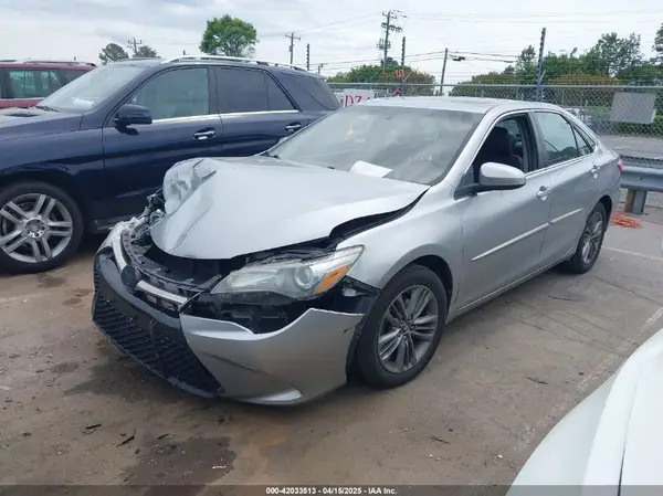 4T1BF1FK6HU348598 2017 TOYOTA CAMRY - Image 2