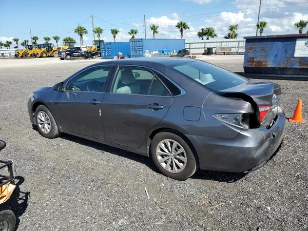 4T1BF1FK6HU350187 2017 TOYOTA CAMRY - Image 2