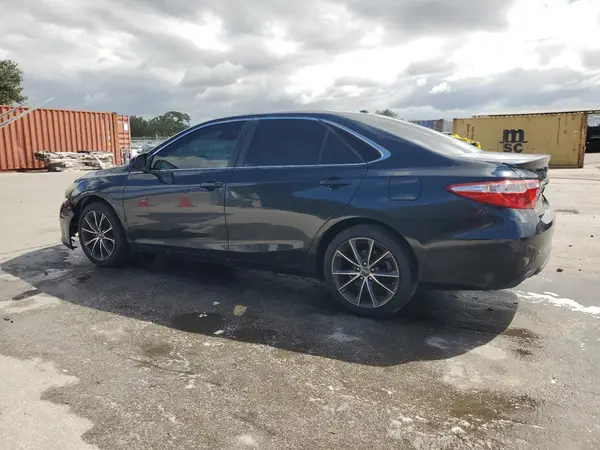 4T1BF1FK6HU350349 2017 TOYOTA CAMRY - Image 2