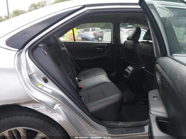 4T1BF1FK6HU352070 2017 TOYOTA CAMRY - Image 8