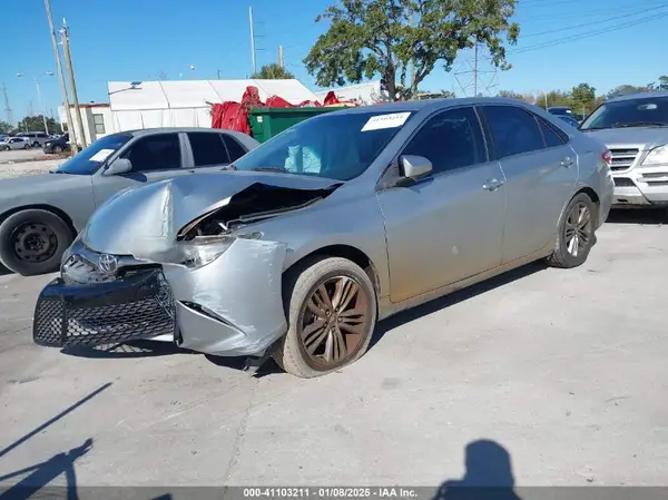 4T1BF1FK6HU352151 2017 TOYOTA CAMRY - Image 2