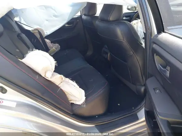 4T1BF1FK6HU352151 2017 TOYOTA CAMRY - Image 8