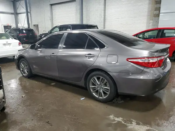 4T1BF1FK6HU352490 2017 TOYOTA CAMRY - Image 2
