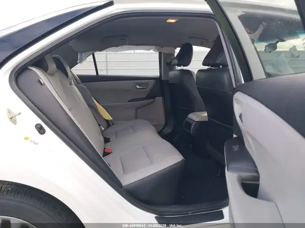 4T1BF1FK6HU353719 2017 TOYOTA CAMRY - Image 8
