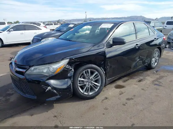 4T1BF1FK6HU354076 2017 TOYOTA CAMRY - Image 2