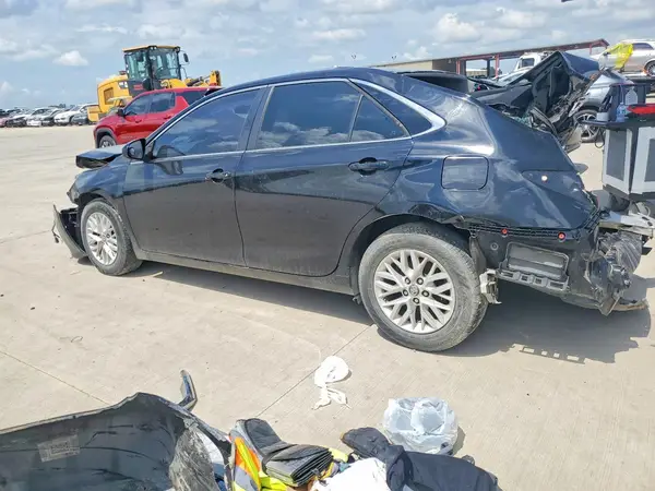 4T1BF1FK6HU359908 2017 TOYOTA CAMRY - Image 2