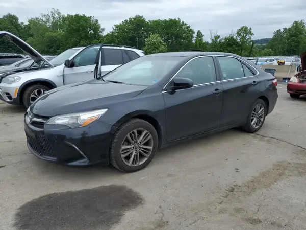 4T1BF1FK6HU361948 2017 TOYOTA CAMRY - Image 1