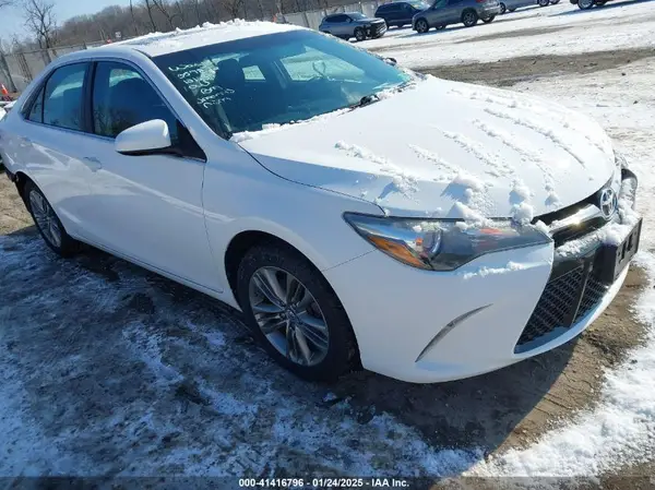 4T1BF1FK6HU362842 2017 TOYOTA CAMRY - Image 1