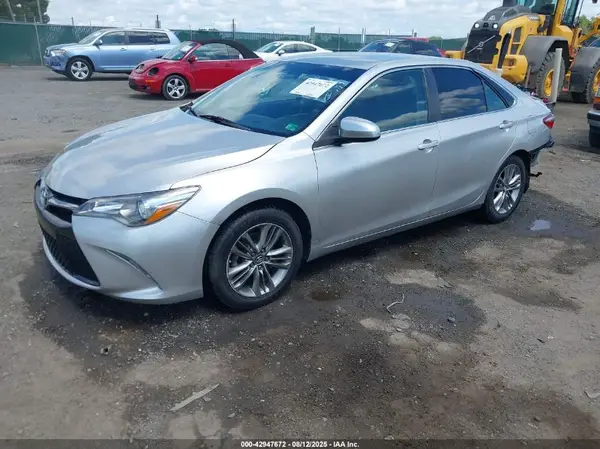 4T1BF1FK6HU364753 2017 TOYOTA CAMRY - Image 2