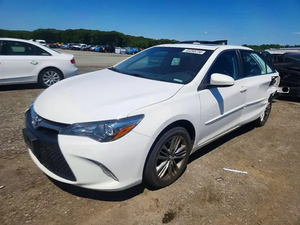 4T1BF1FK6HU366955 2017 TOYOTA CAMRY - Image 1