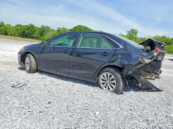 4T1BF1FK6HU367720 2017 TOYOTA CAMRY - Image 2