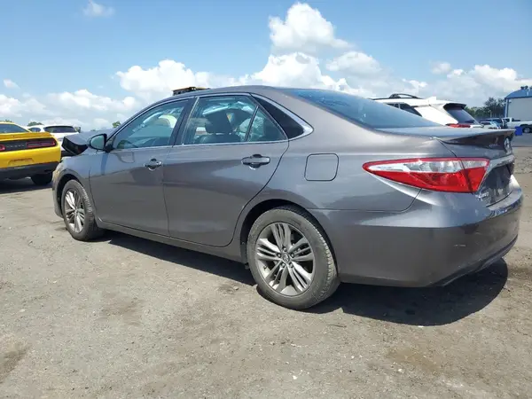 4T1BF1FK6HU368074 2017 TOYOTA CAMRY - Image 2