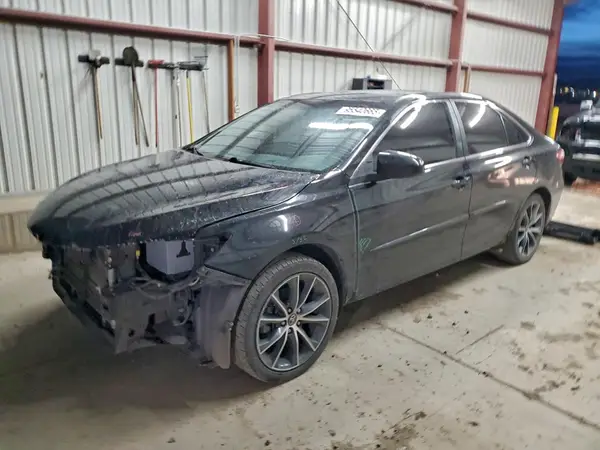 4T1BF1FK6HU371735 2017 TOYOTA CAMRY - Image 1