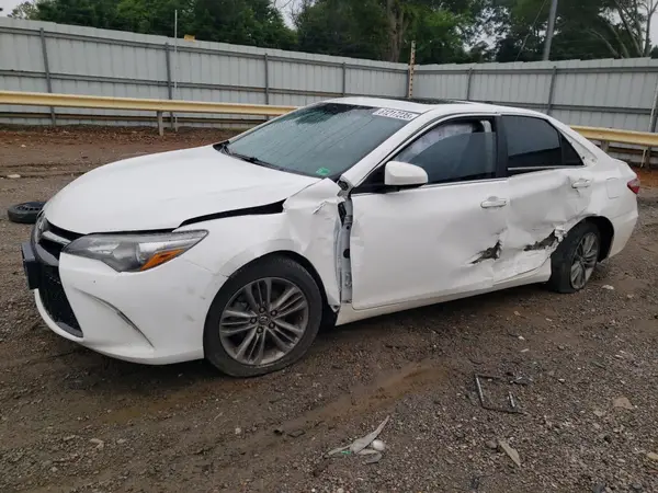 4T1BF1FK6HU372769 2017 TOYOTA CAMRY - Image 1