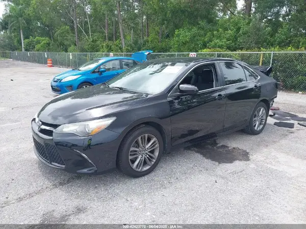4T1BF1FK6HU373422 2017 TOYOTA CAMRY - Image 2