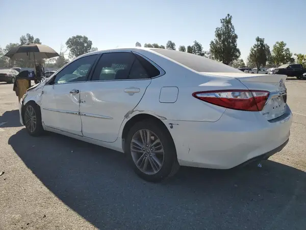 4T1BF1FK6HU376644 2017 TOYOTA CAMRY - Image 2