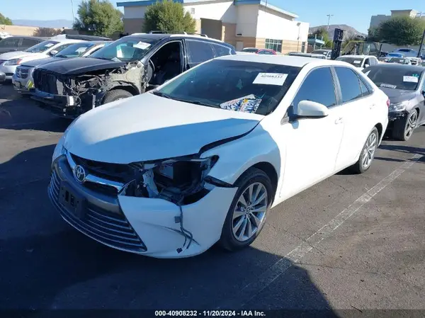 4T1BF1FK6HU378152 2017 TOYOTA CAMRY - Image 2