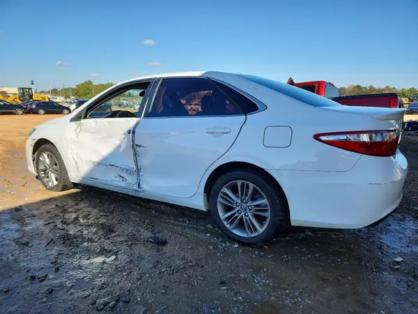 4T1BF1FK6HU378720 2017 TOYOTA CAMRY - Image 2
