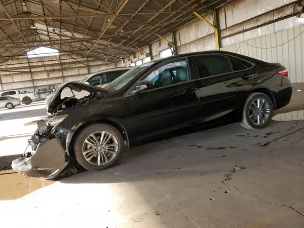 4T1BF1FK6HU382847 2017 TOYOTA CAMRY - Image 1