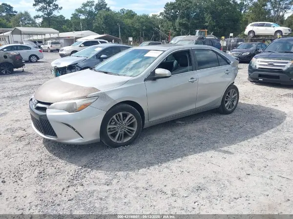 4T1BF1FK6HU384422 2017 TOYOTA CAMRY - Image 2