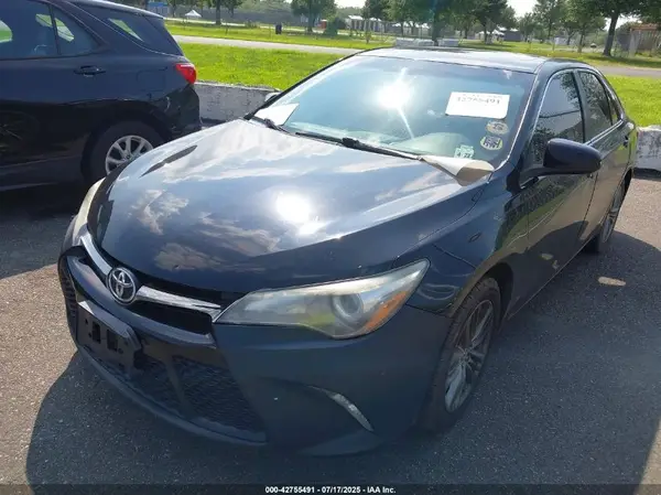 4T1BF1FK6HU384484 2017 TOYOTA CAMRY - Image 2