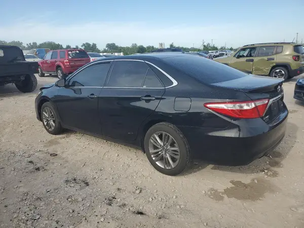 4T1BF1FK6HU388972 2017 TOYOTA CAMRY - Image 2