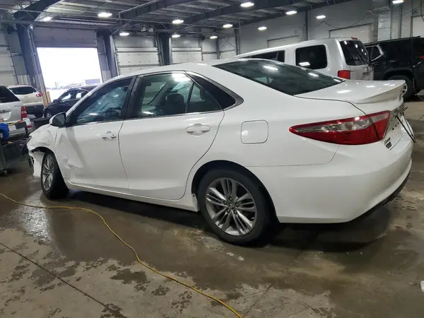 4T1BF1FK6HU391676 2017 TOYOTA CAMRY - Image 2