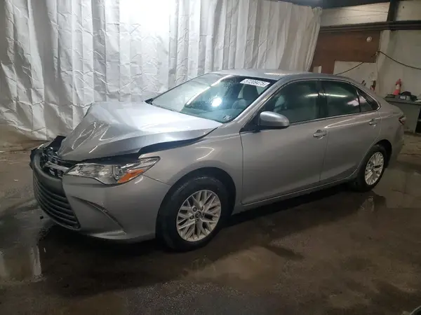 4T1BF1FK6HU393816 2017 TOYOTA CAMRY - Image 1