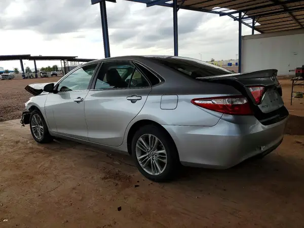 4T1BF1FK6HU396800 2017 TOYOTA CAMRY - Image 2