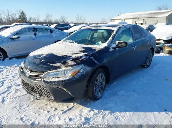 4T1BF1FK6HU398384 2017 TOYOTA CAMRY - Image 2