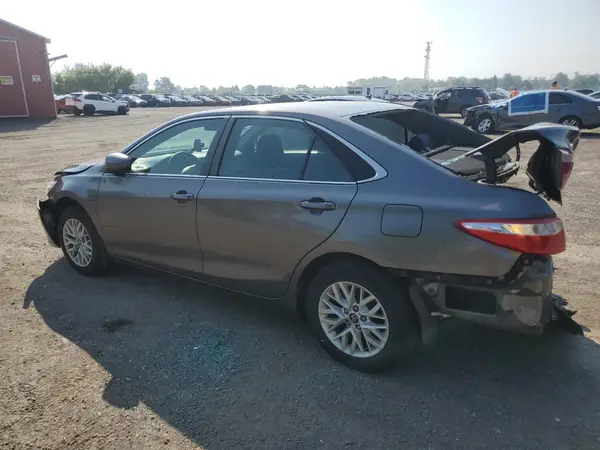 4T1BF1FK6HU401963 2017 TOYOTA CAMRY - Image 2
