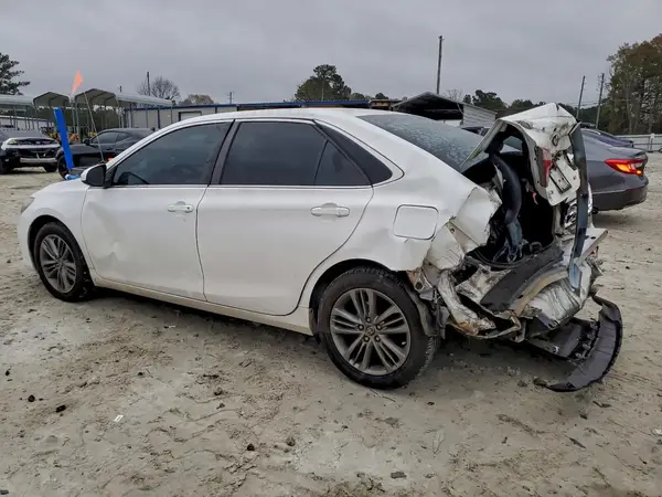 4T1BF1FK6HU402160 2017 TOYOTA CAMRY - Image 2