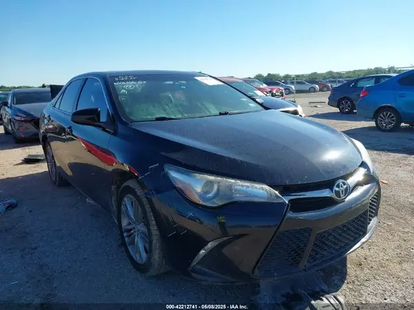 4T1BF1FK6HU403468 2017 TOYOTA CAMRY - Image 1