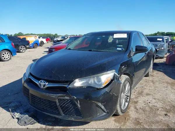 4T1BF1FK6HU403468 2017 TOYOTA CAMRY - Image 2