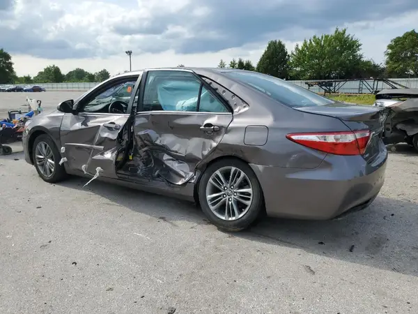 4T1BF1FK6HU406113 2017 TOYOTA CAMRY - Image 2