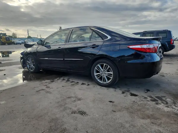 4T1BF1FK6HU410078 2017 TOYOTA CAMRY - Image 2