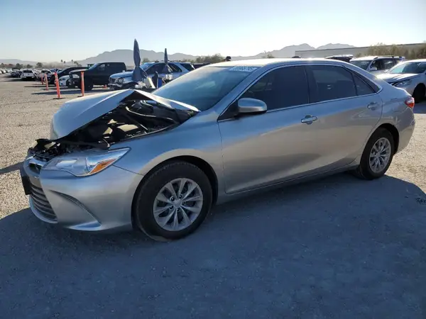 4T1BF1FK6HU410632 2017 TOYOTA CAMRY - Image 1