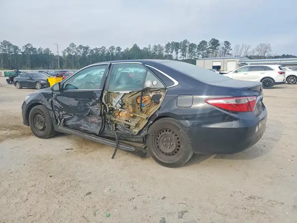 4T1BF1FK6HU411554 2017 TOYOTA CAMRY - Image 2