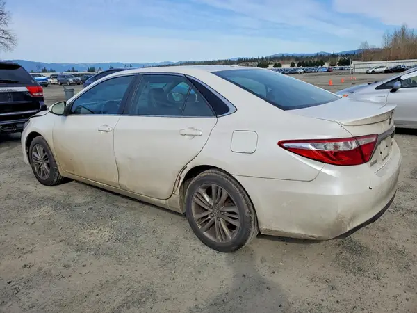 4T1BF1FK6HU411666 2017 TOYOTA CAMRY - Image 2