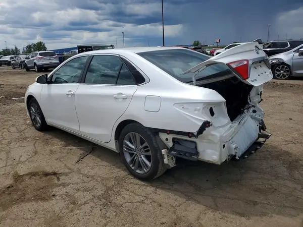 4T1BF1FK6HU413367 2017 TOYOTA CAMRY - Image 2