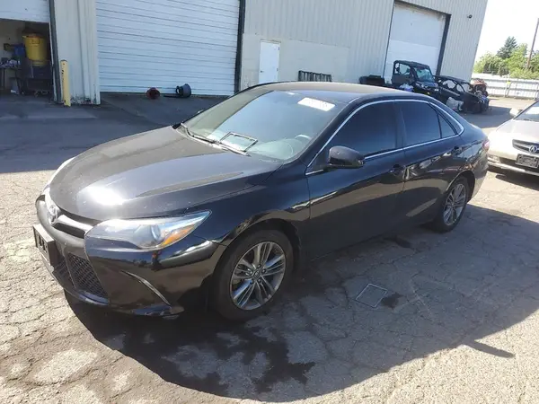 4T1BF1FK6HU416379 2017 TOYOTA CAMRY - Image 1