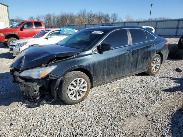 4T1BF1FK6HU417810 2017 TOYOTA CAMRY - Image 1