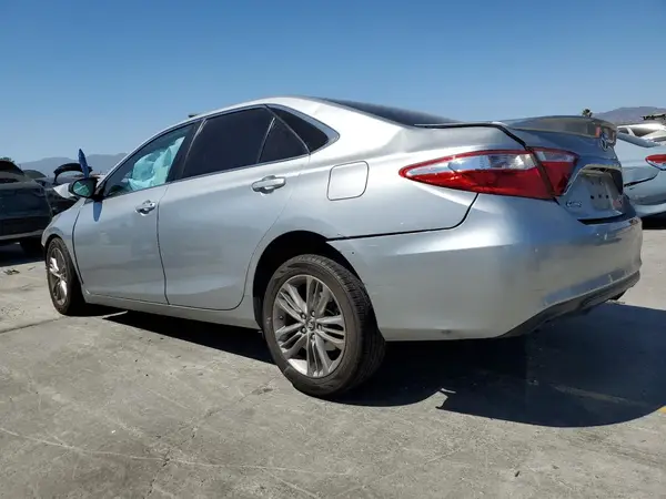 4T1BF1FK6HU418939 2017 TOYOTA CAMRY - Image 2