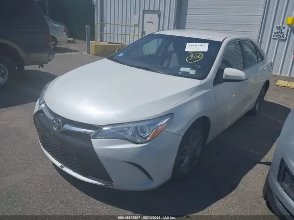 4T1BF1FK6HU419640 2017 TOYOTA CAMRY - Image 2