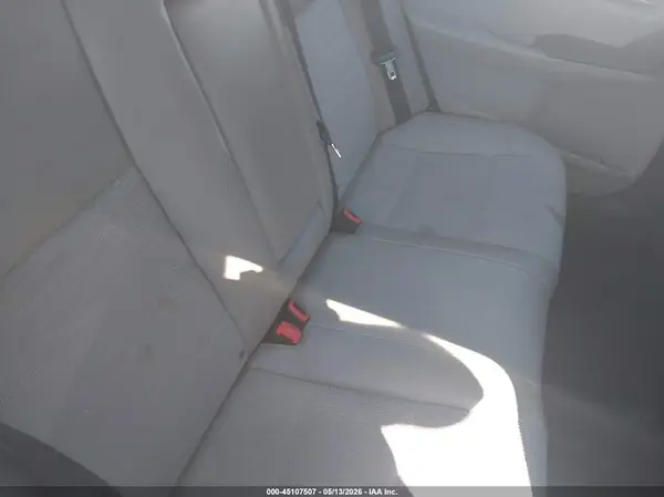 4T1BF1FK6HU419640 2017 TOYOTA CAMRY - Image 8