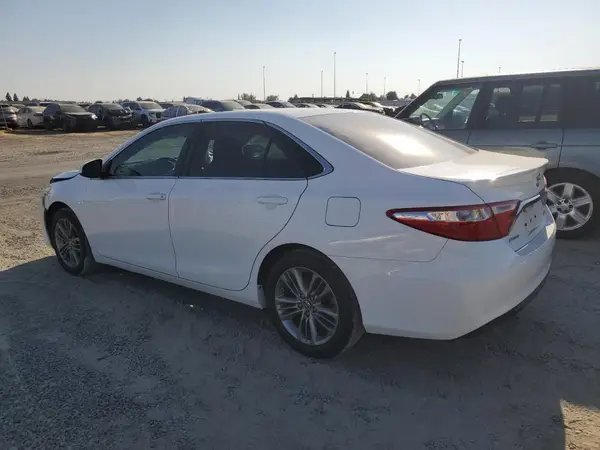 4T1BF1FK6HU420674 2017 TOYOTA CAMRY - Image 2